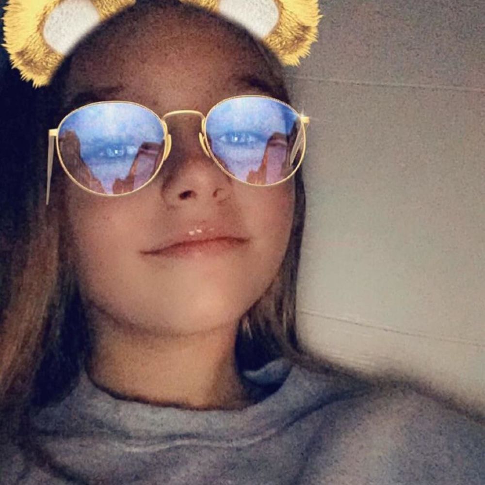 Meet your Posher, Caleigh